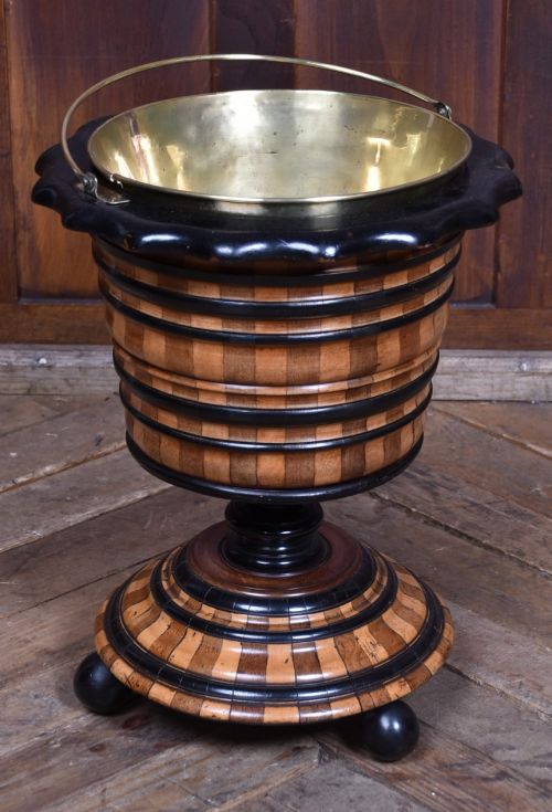 19THCENTURY DUTCH TEESTOOF WITH BRASS LINER