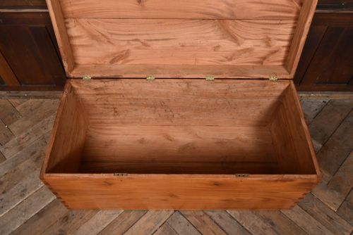 CAMPHOR WOOD BLANKET BOX - ADDITIONAL PHOTO 6