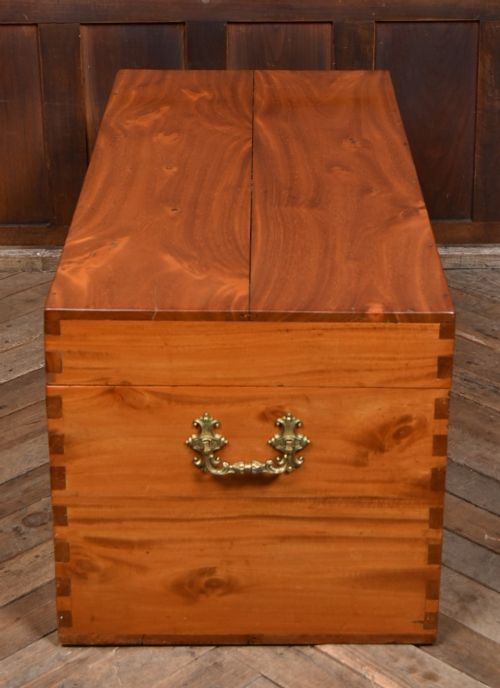 CAMPHOR WOOD BLANKET BOX - ADDITIONAL PHOTO 7