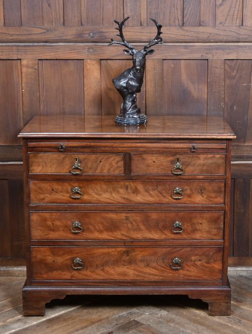 Georgian Mahogany Chest of Drawers