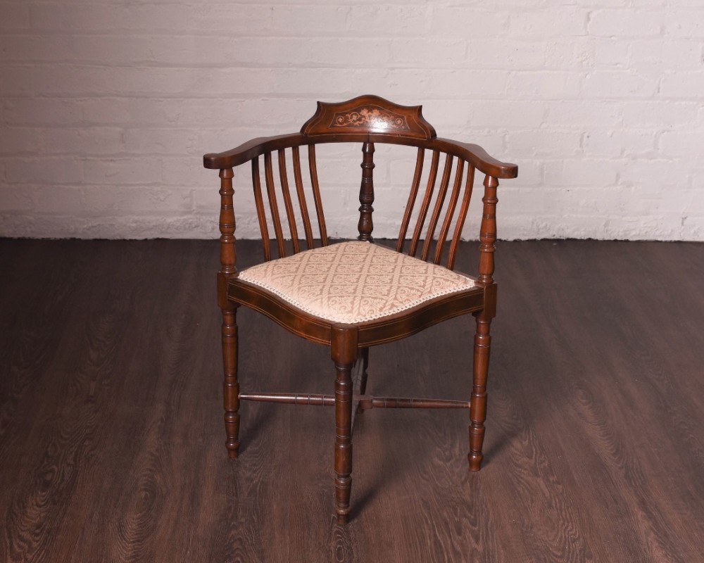 Edwardian inlaid mahogany corner chair