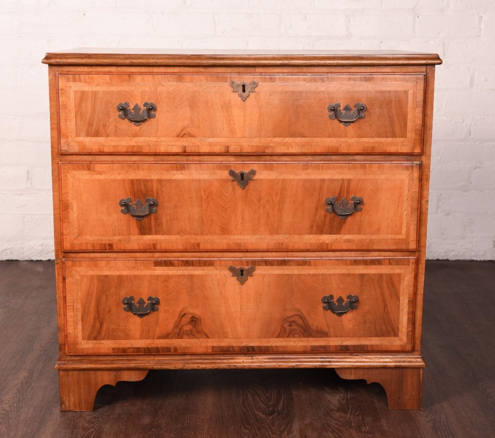 Figured Walnut 3 drawer chest of drawers 