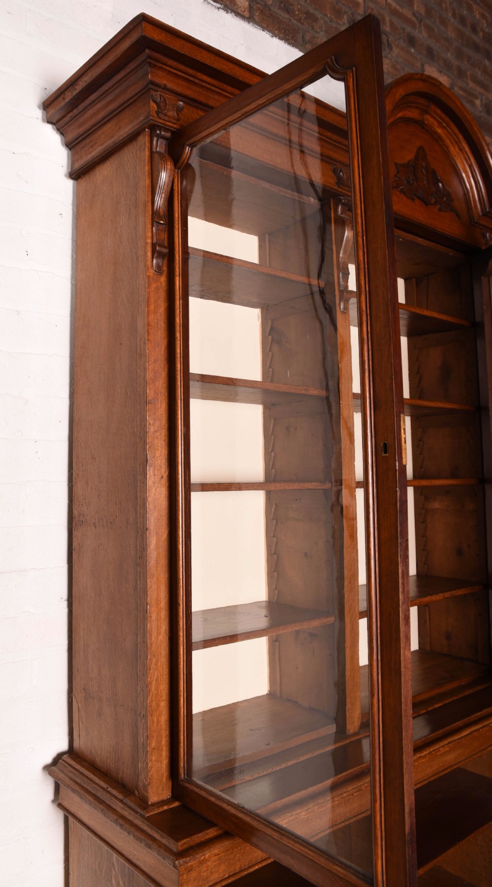 Victorian 3 door oak bookcase  View XIII