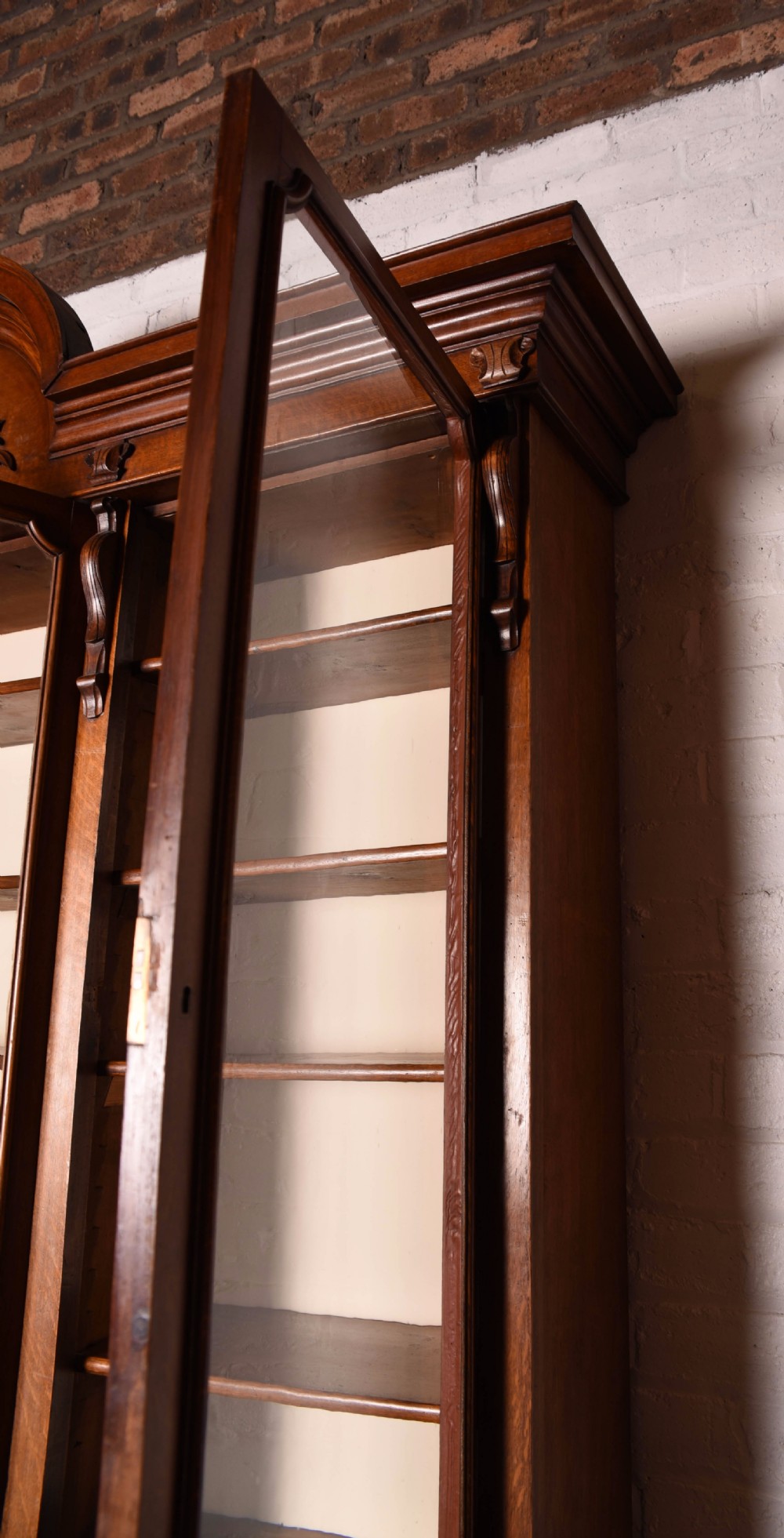 Victorian 3 door oak bookcase  View XVII