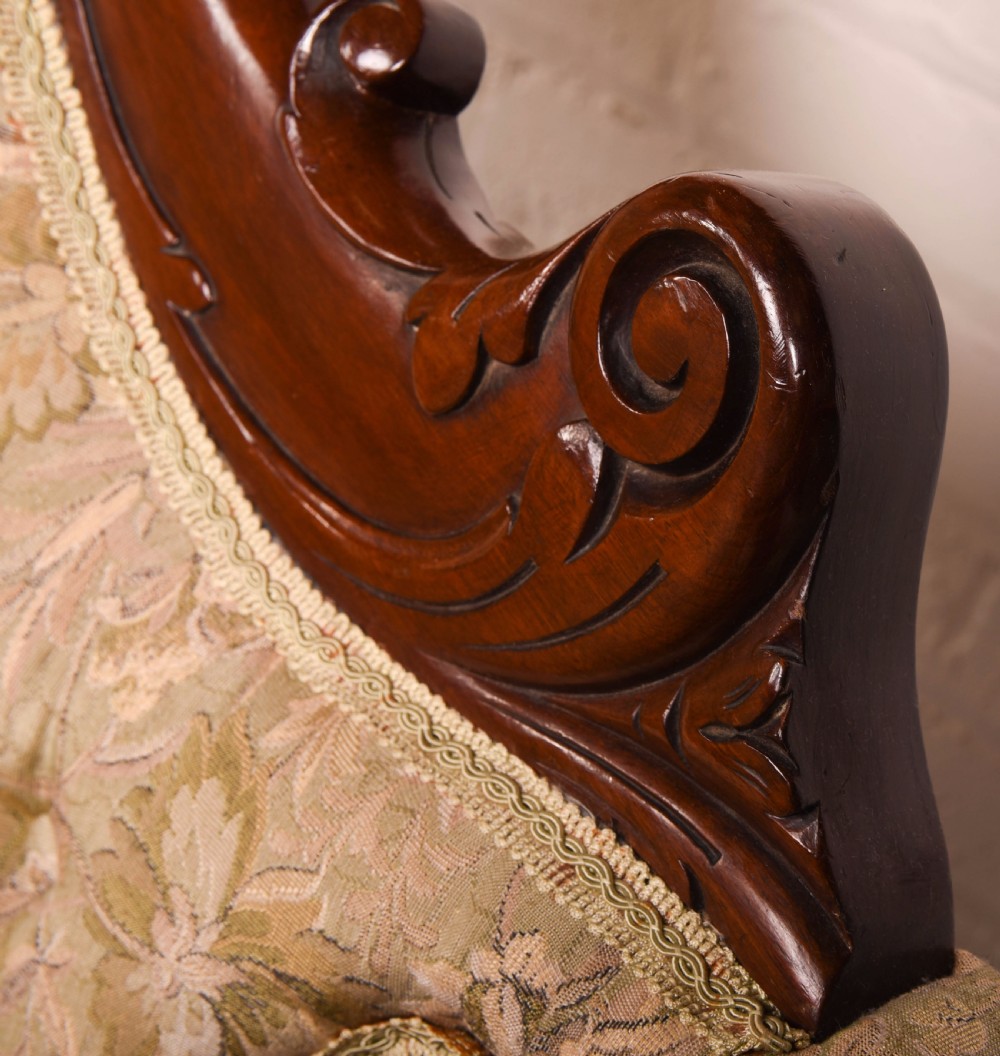 Superb Quality Victorian mahogany chaise lounge  View VIII