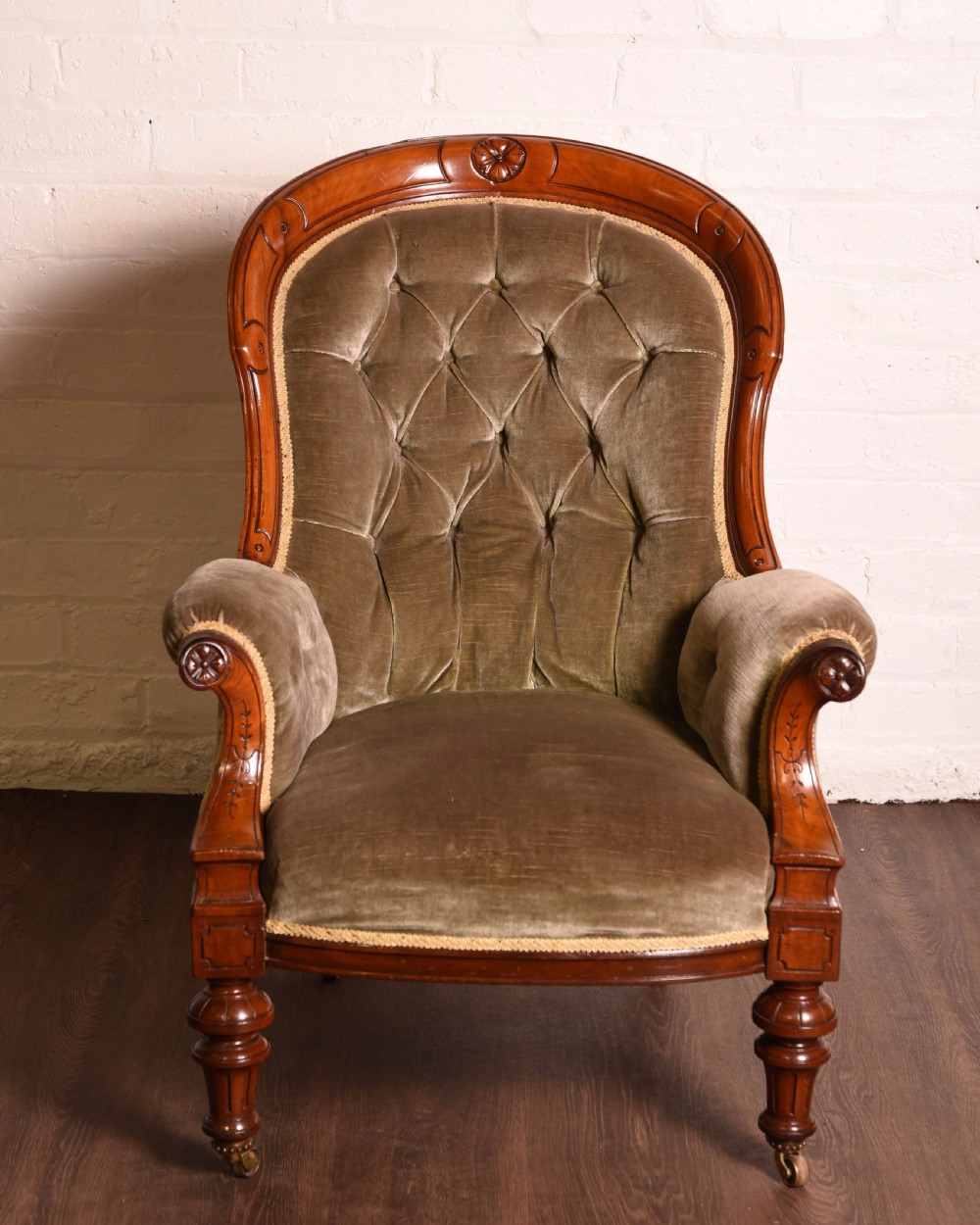 Victorian walnut button back arm chair 