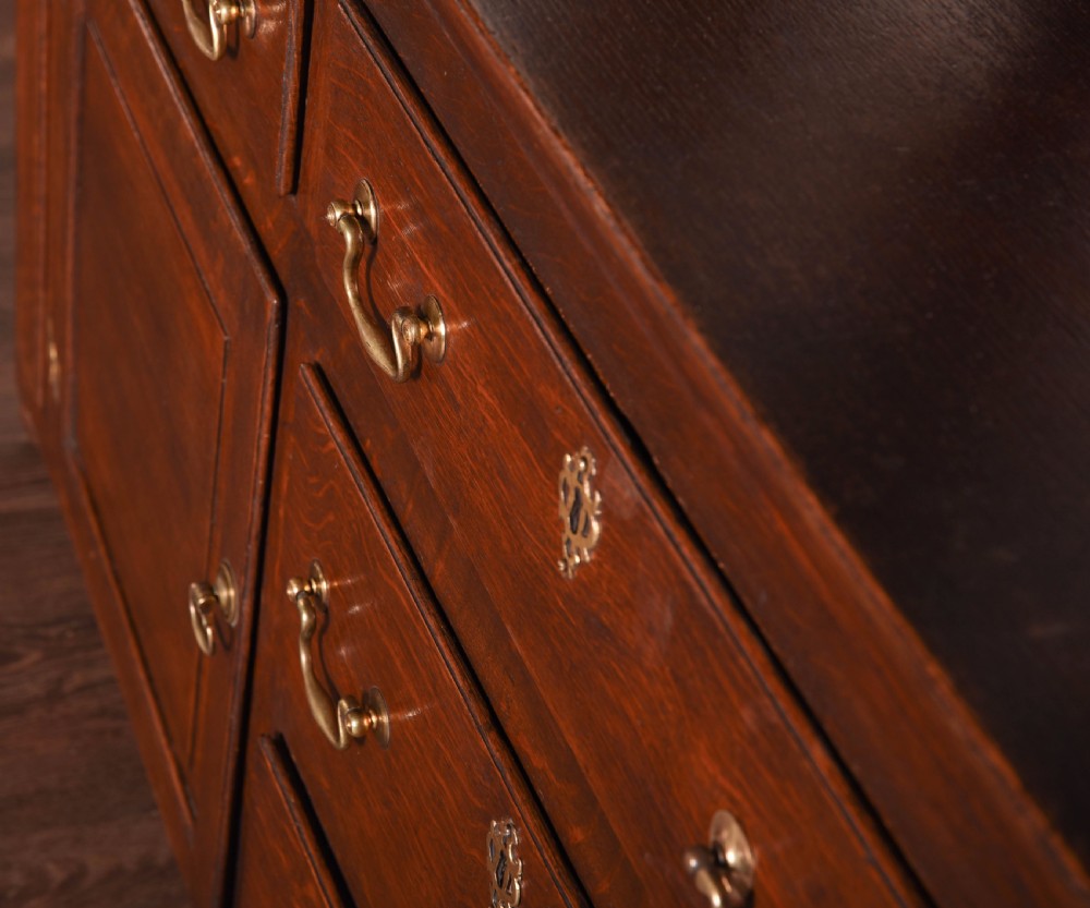 oak antique dresser  View II