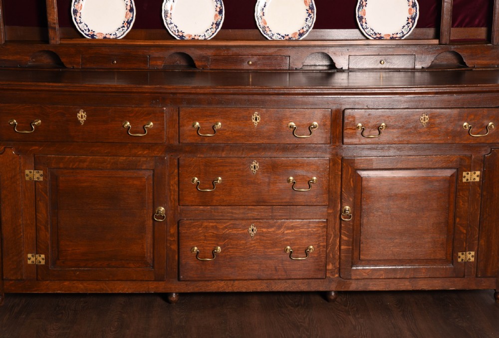 oak antique dresser  View XII