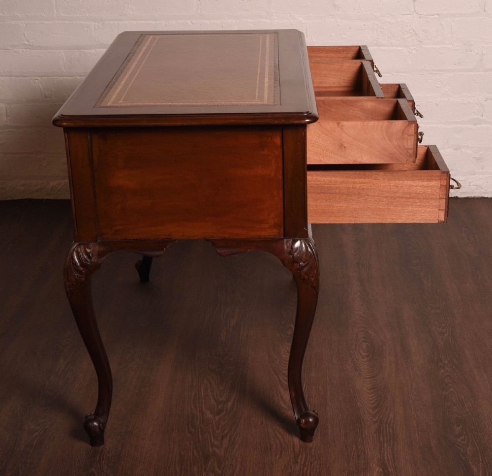 Mahogany ladies writing desk View X