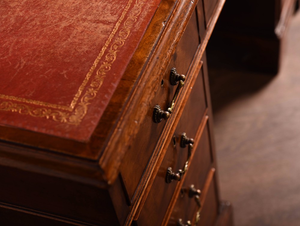 mahogany pedestal 3 part desk  View VI