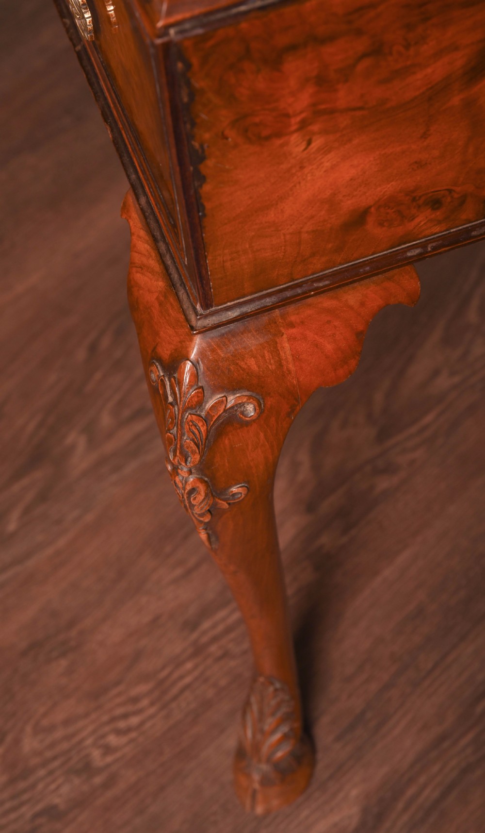 Stunning burr walnut writing desk with hoof feet   View X