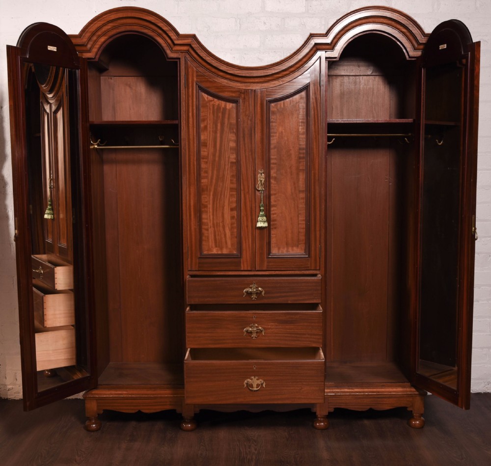 Outstanding Quality Scottish Mahogany Wardrobe  View VI