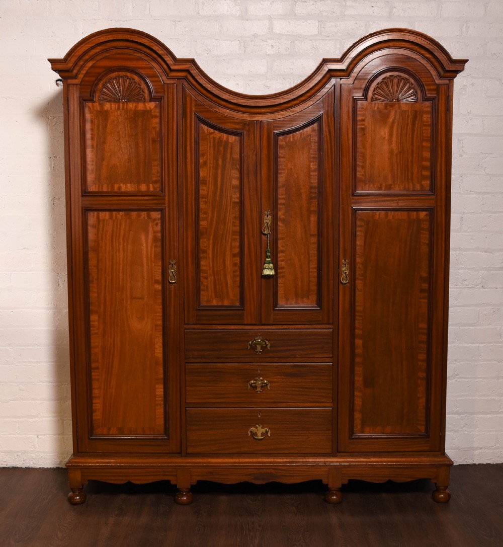 Outstanding Quality Scottish Mahogany Wardrobe  View VII