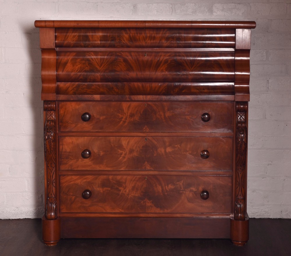 Victorian Scottish flame mahogany ogee chest of drawers 