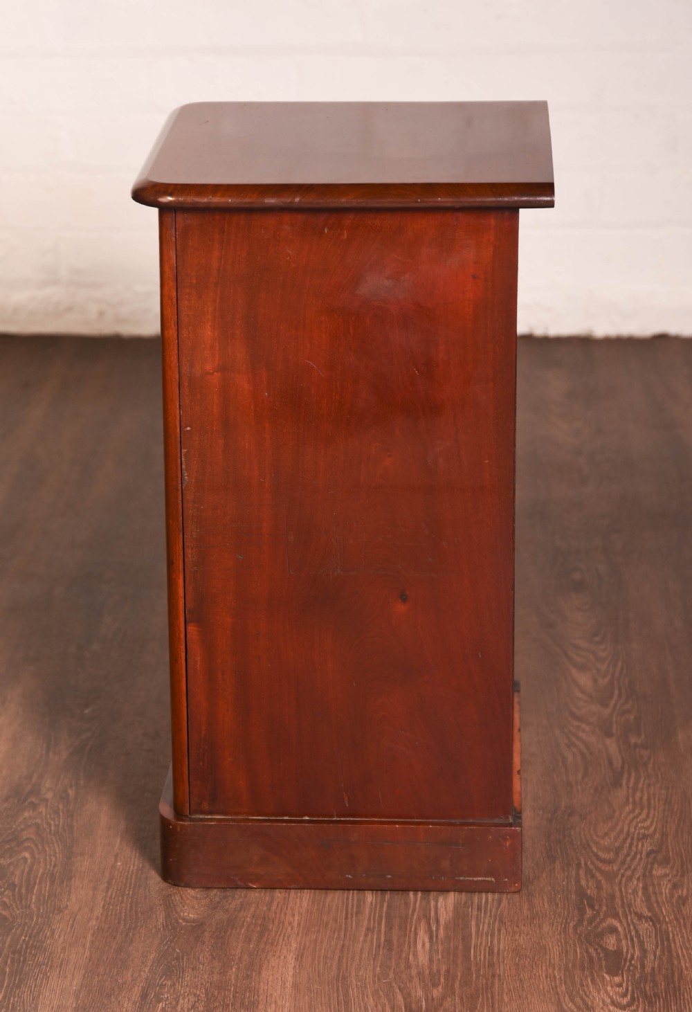 Victorian Mahogany bedside cabinet  View VI