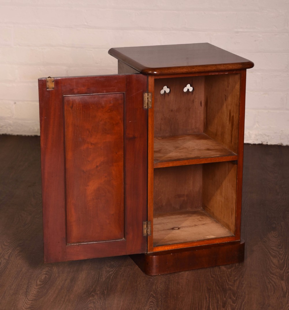 Victorian Mahogany bedside cabinet  View VIII