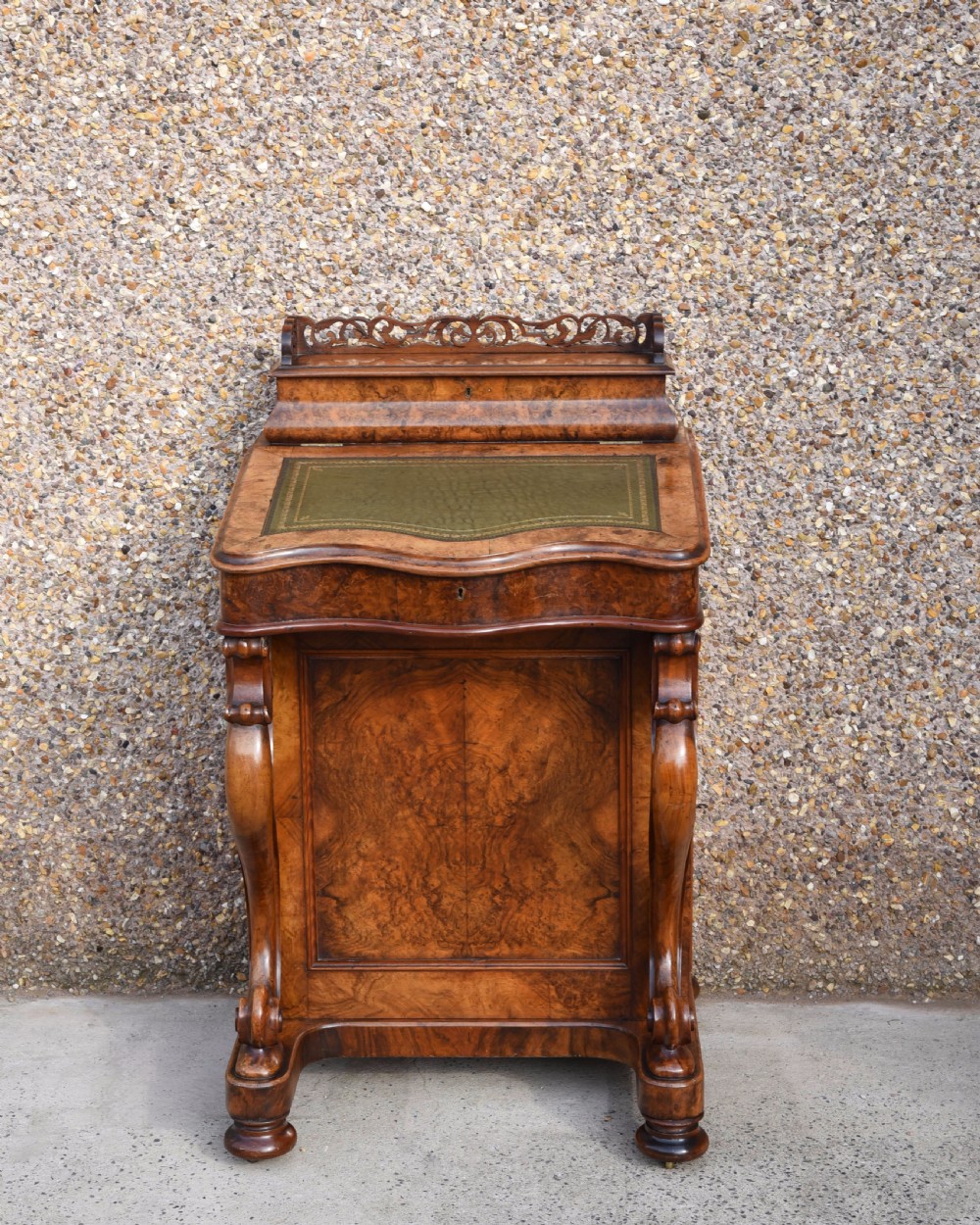 Stunning Victorian burr walnut davenport desk