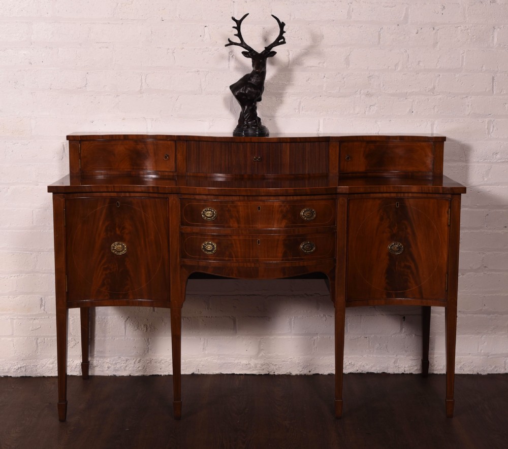 Stunning Quality Mahogany serpentine sideboard 