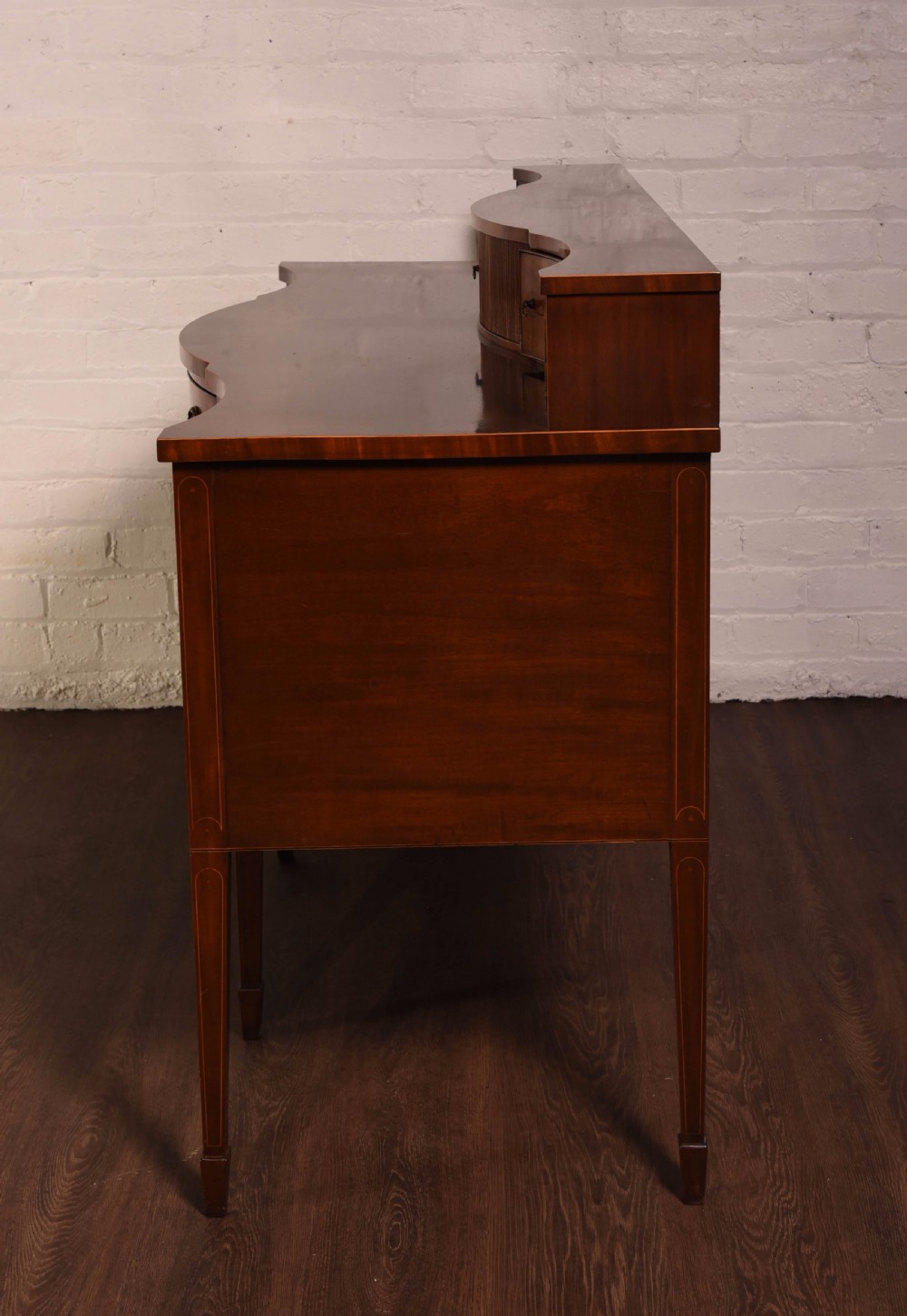 Stunning Quality Mahogany serpentine sideboard  View VII