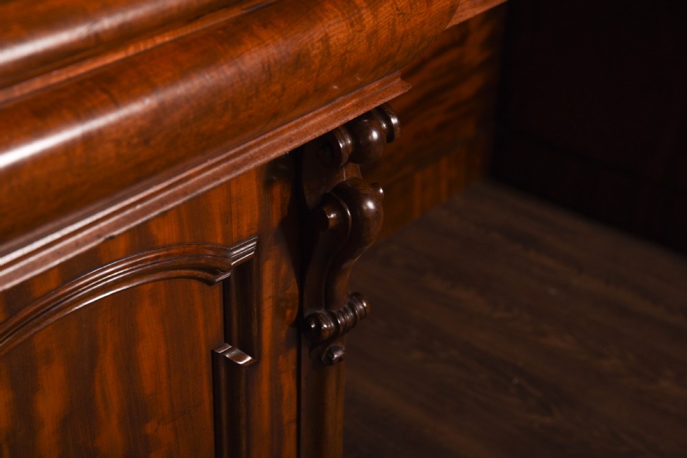 Superb Victorian mahogany Scottish pedestal sideboard  View III