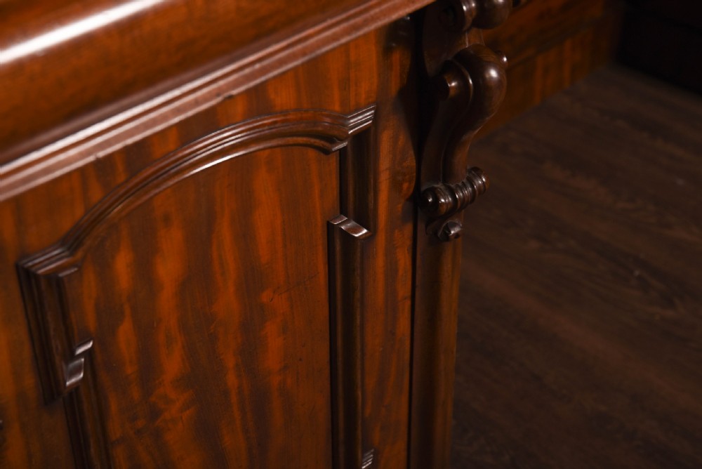 Superb Victorian mahogany Scottish pedestal sideboard  View IV