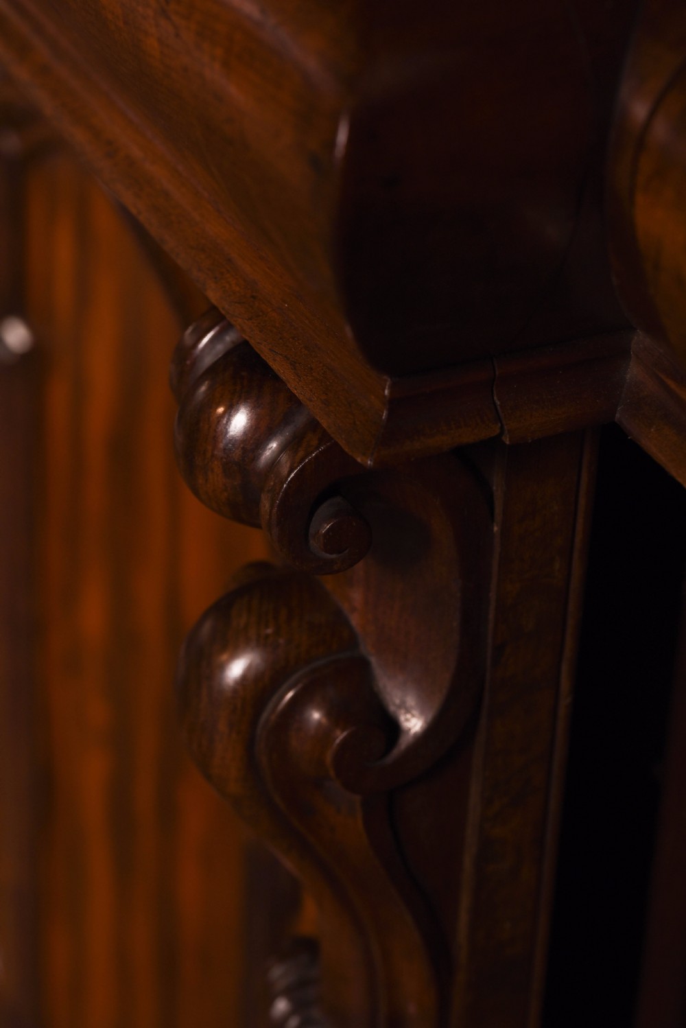 Superb Victorian mahogany Scottish pedestal sideboard  View VII