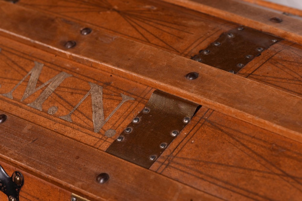 an original Leather dome top trunk  View VI