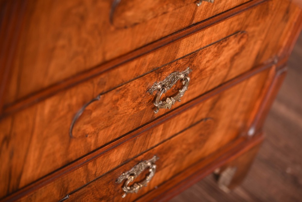Walnut 4 drawer bachelor chest of drawers  View VIII