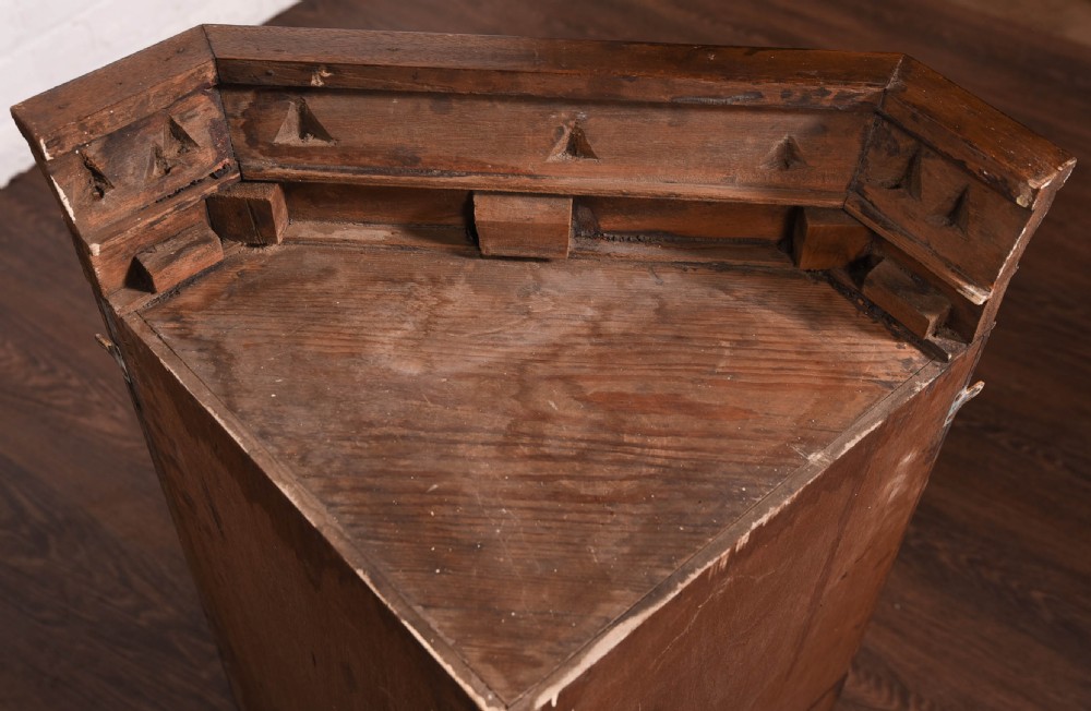 A miniature Edwardian Mahogany corner cabinet   View VI