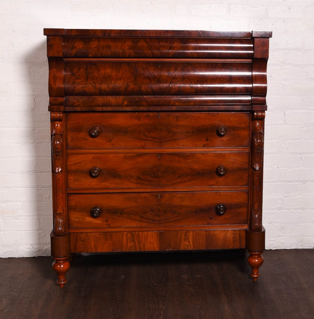 Stunning Scottish flame Mahogany ogee chest of drawers
