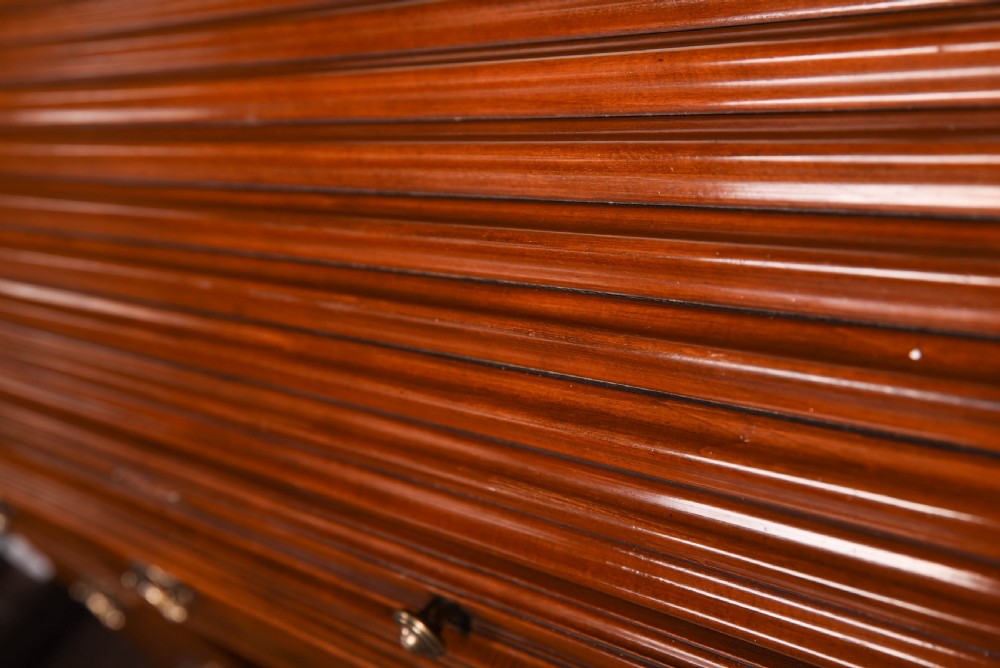 Stunning mahogany roll top desk by maple and co london View IV