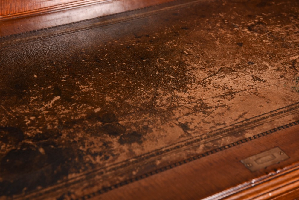 Stunning mahogany roll top desk by maple and co london View VII