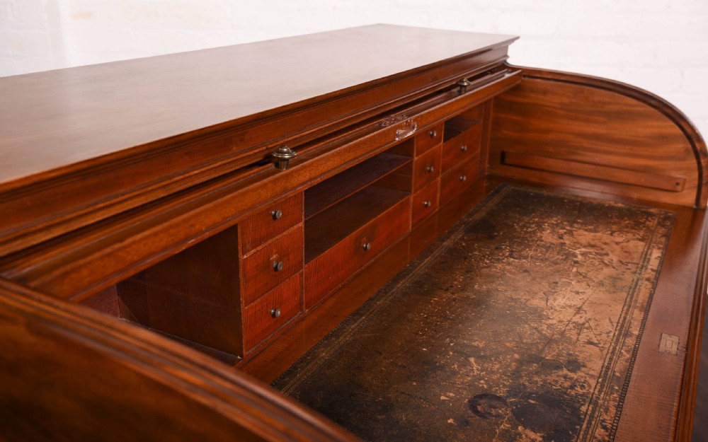 Stunning mahogany roll top desk by maple and co london View XV