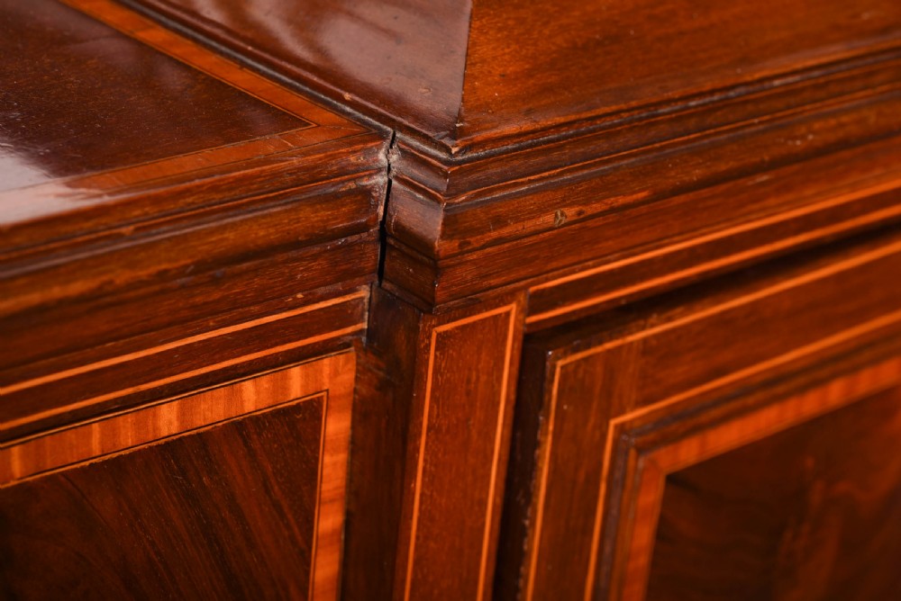 Fabulous inlaid Edwardian mahogany sideboard of neat proportions  View VIII