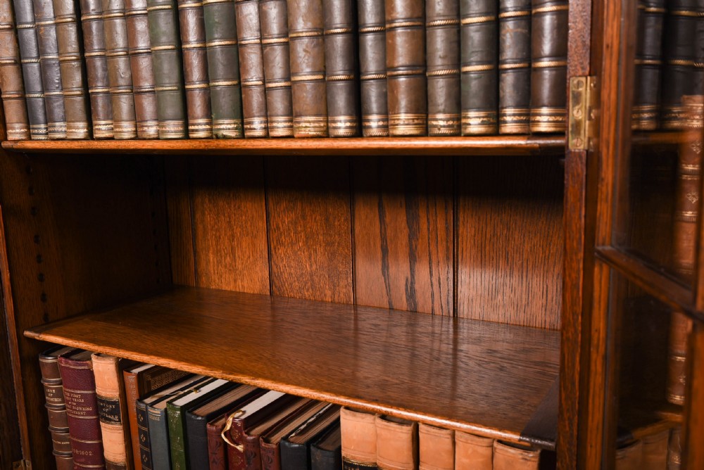 Neat proportion Edwardian 4 door breakfront oak bookcase  View XI