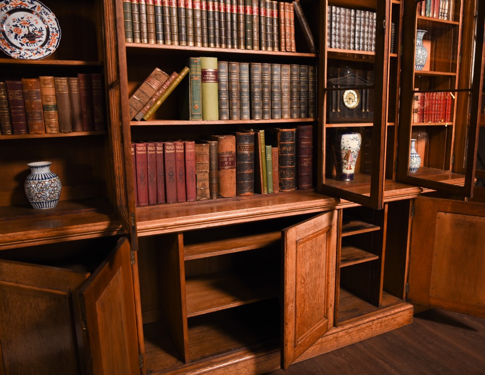 Impressive large Victorian oak five door breakfront library bookcase  View XIII