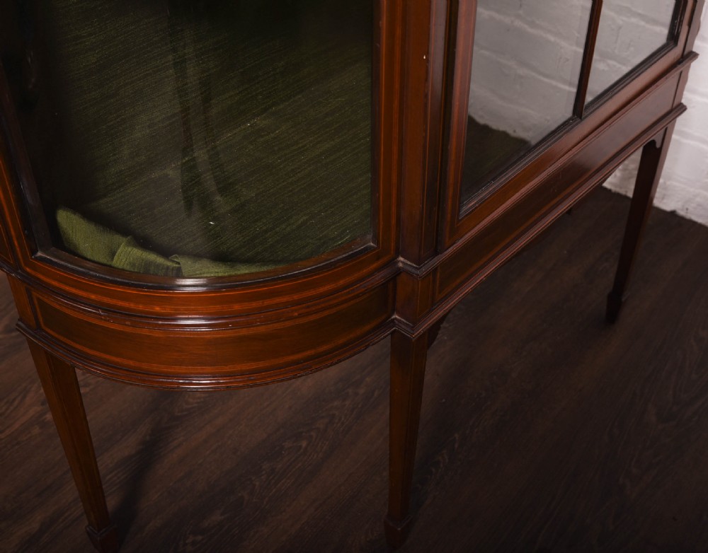 Edwardian inlaid Mahogany display cabinet View VII