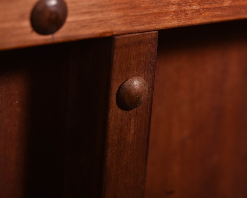 Victorian Mahogany circular snap top table  View IX