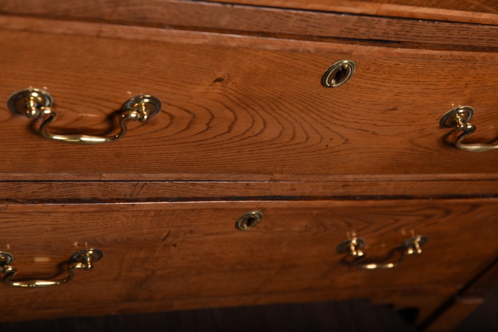 Stunning Georgian 6 Drawer Chest of drawers  View IV