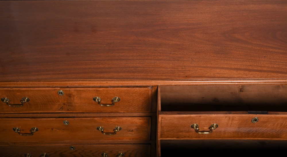 Stunning Georgian 6 Drawer Chest of drawers  View VIII