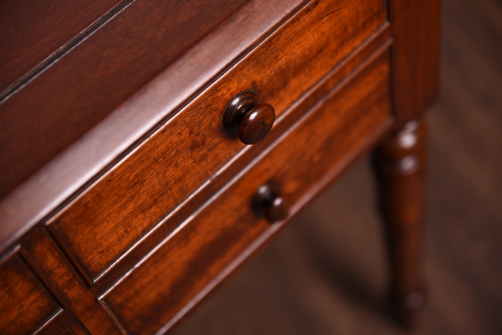 Victorian Elegant Country house Mahogany Washstand View III