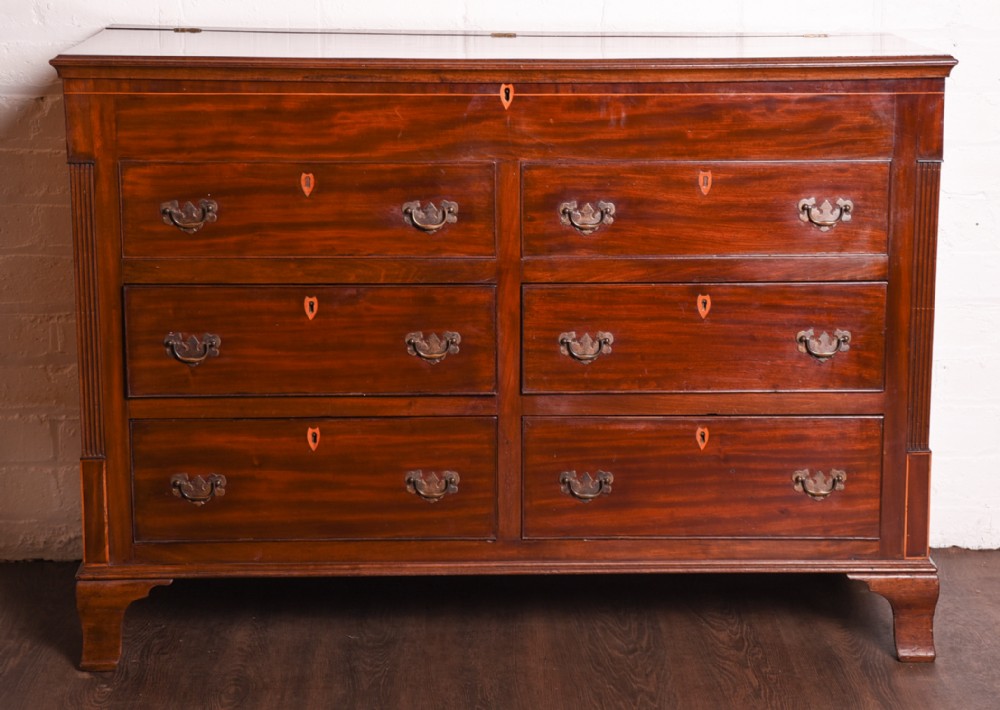 Exceptional Quality Mahogany mule chest 