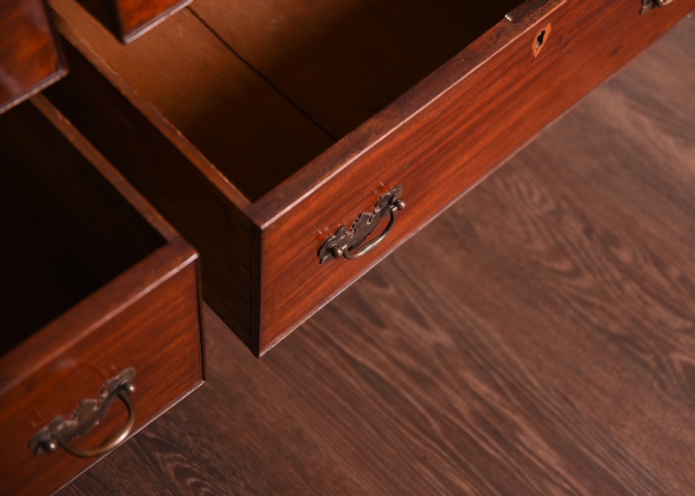 Exceptional Quality Mahogany mule chest  View VIII