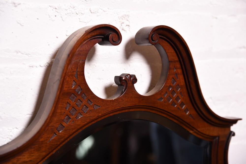 Stunning Quality Edwardian Mahogany 3 piece bedroom suite View XV