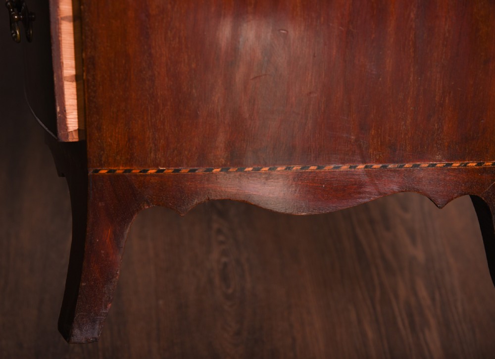 Neat Edwardian Mahogany bowfront chest of drawers View XIII