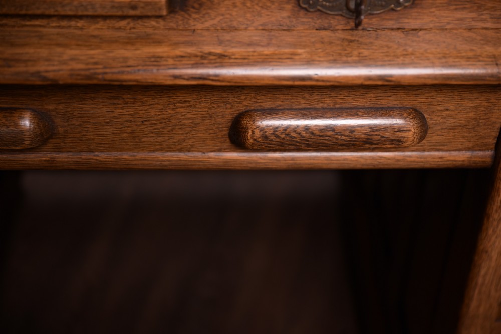 Quality oak s type roll top desk View V