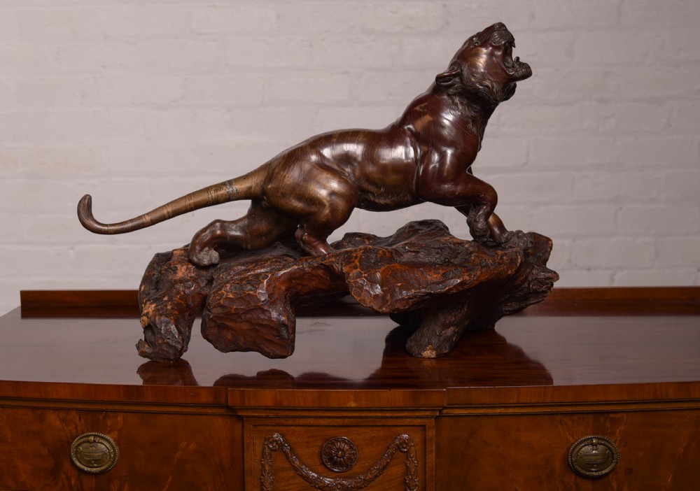 Outstanding 19th Century Signed Japanese Bronze tiger 