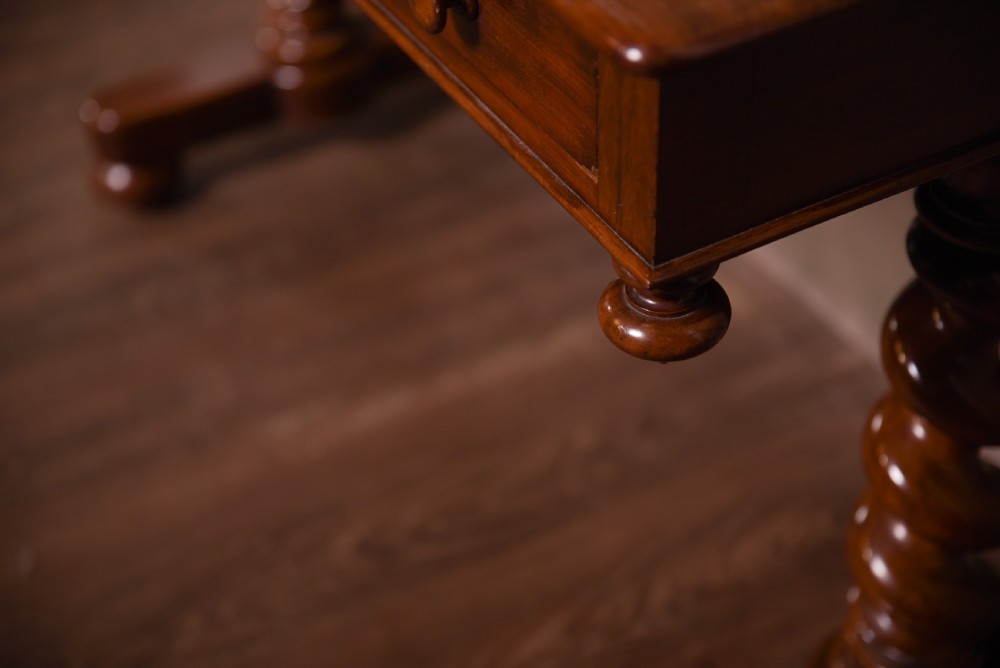 Stunning Victorian Mahogany Barley twist side table  View VI