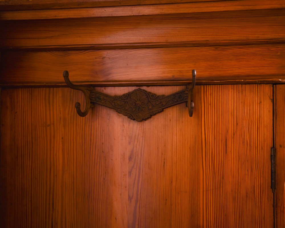 Scottish pitch pine 2 door wardrobe  View VII