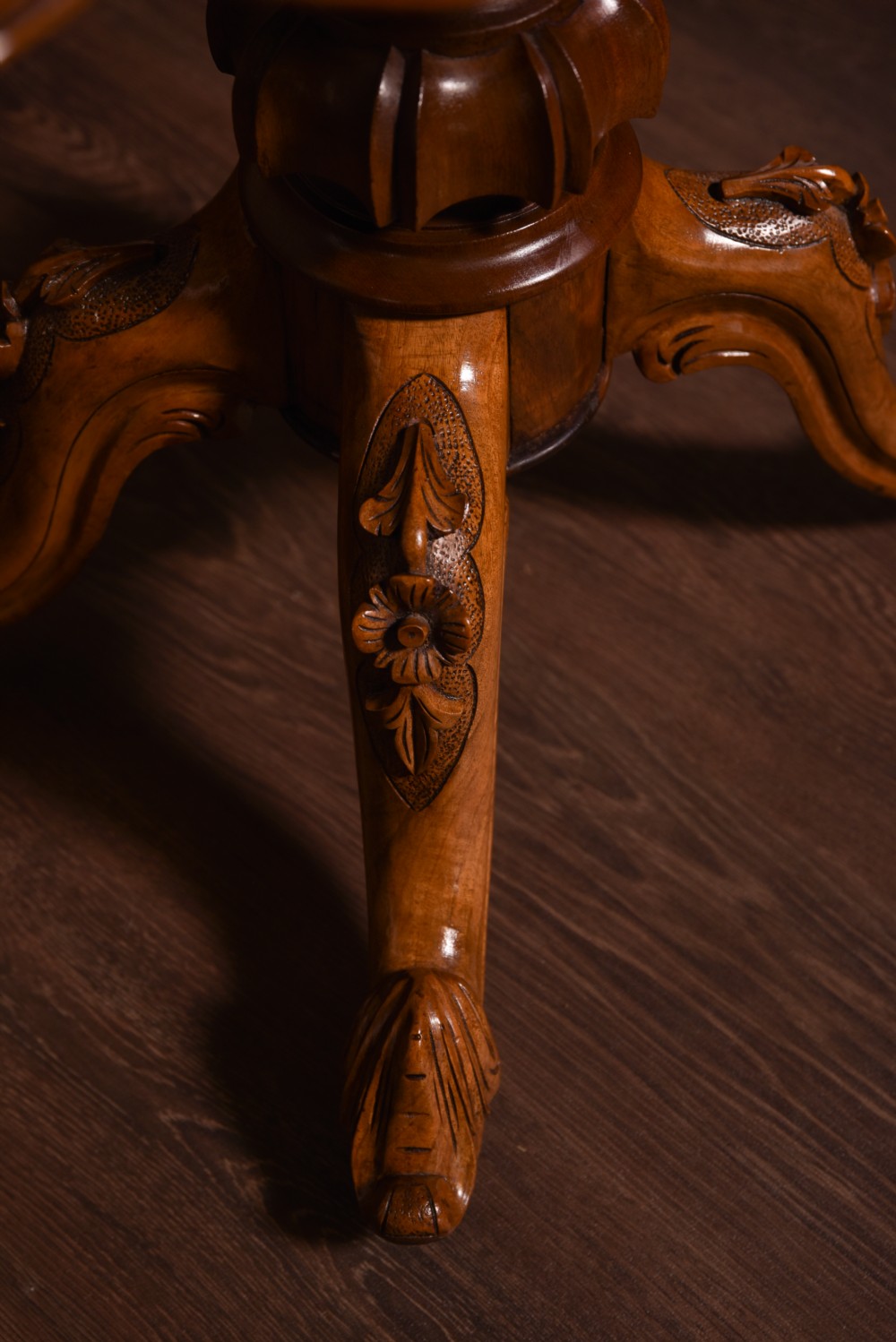 Stunning Victorian Burr Walnut Card Table View X